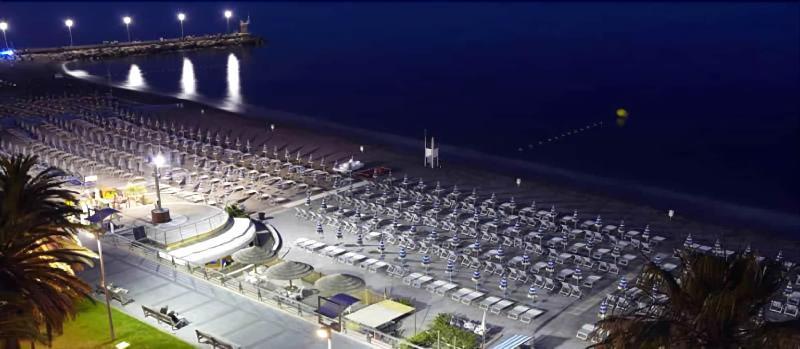 Hotel Torre Antica Loano Exterior foto